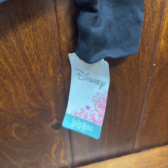 LuLaRoe Disney Villains Long Sleeve Patrick Scar’s Revenge Mens Size Large Black - Picture 4 of 7